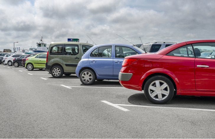 Barevné parkovací zóny: kde zaparkovat, stání, cena
