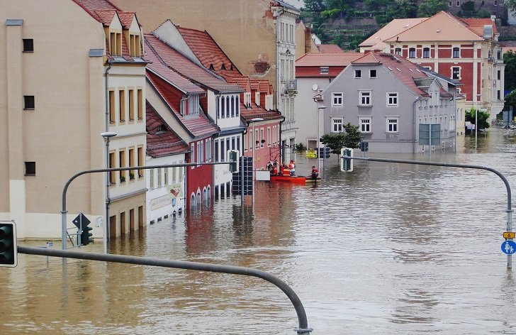 Chata v záplavové nebo povodňové oblasti: pojistí vám ji vůbec?