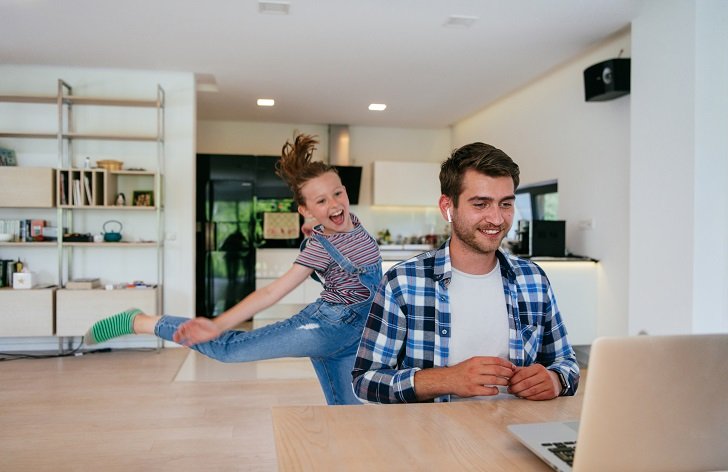 Home office bude od příštího roku kompenzován méně, zaměstnanci dostanou nižší paušál