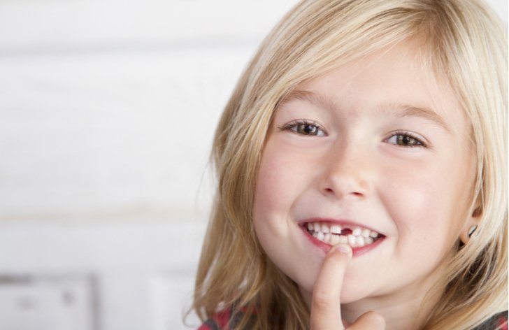 Úhrada bílých plomb, zubní výplně, stomatologické péče: změna zákona 2024