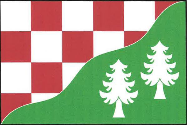 List šikmo vlnitě dělený na bílo-červeně šachované žerďové pole a zelené vlající. Ve vlajícím poli dva bílé smrky šikmo nad sebou. Poměr šířky k délce listu je 2 : 3.